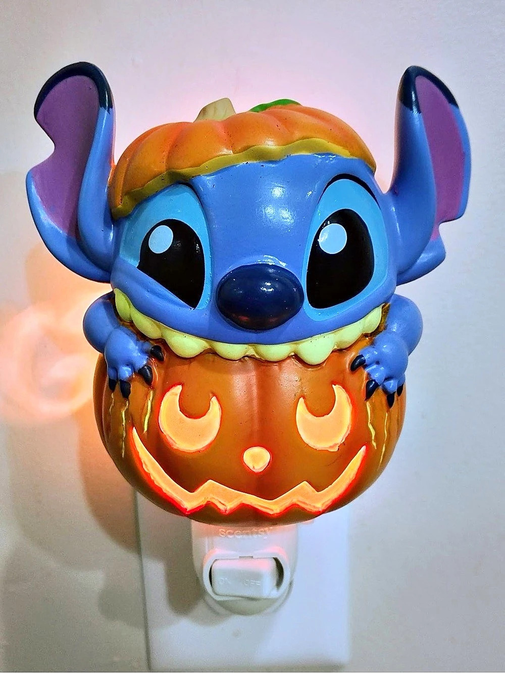 Scentsy Disney Stitch Pumpkin Trouble Mini Warmer